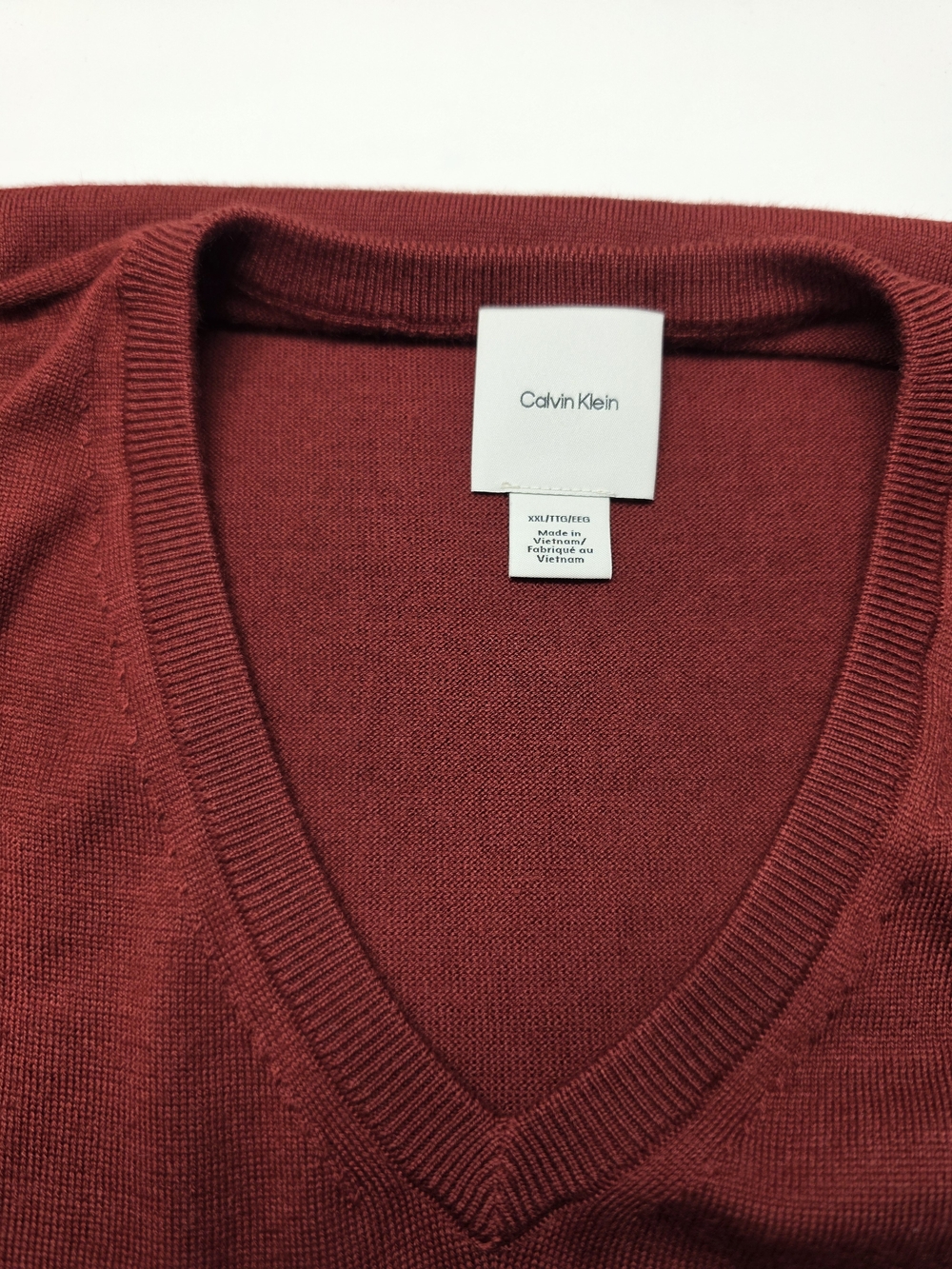 Calvin Klein Men's Burgundy V-Neck Sweater